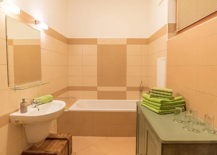 Sirius D In Center Of Cb.